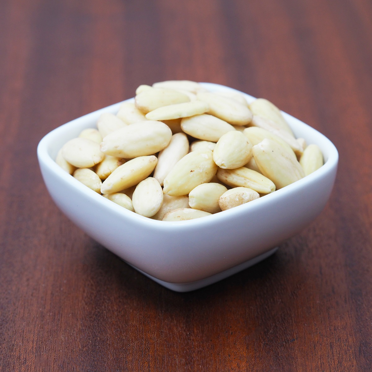 Almond Whole (Raw Without Skin)